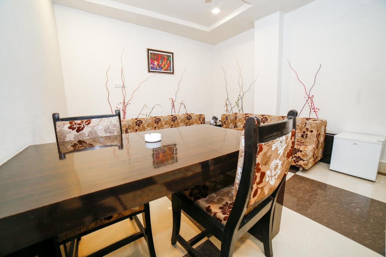 Oyo 35769 Hotel Rishabh Jhānsi Buitenkant foto